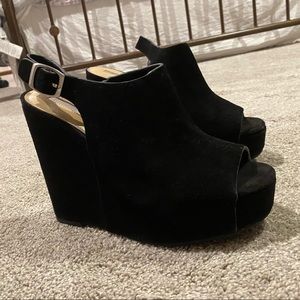 BCBG black wedges